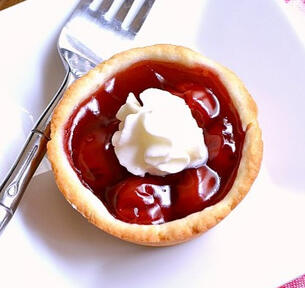 Blood Currant Tart - 1,000